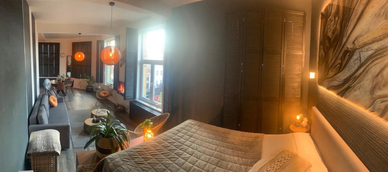 Sleep Inn - Black And Gold Loft Antwerp Cityview Екстериор снимка