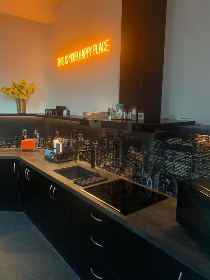 Sleep Inn - Black And Gold Loft Antwerp Cityview Екстериор снимка