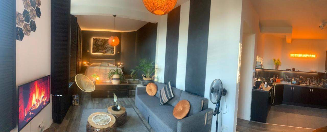 Sleep Inn - Black And Gold Loft Antwerp Cityview Екстериор снимка